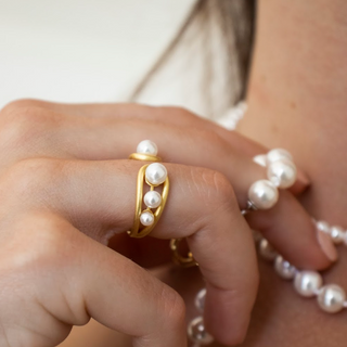 Classic Pearl Ring In Gold plated
